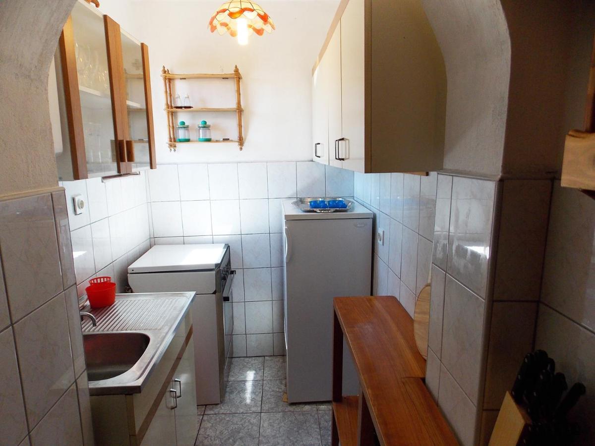 Apartments Miro Корнич Екстер'єр фото