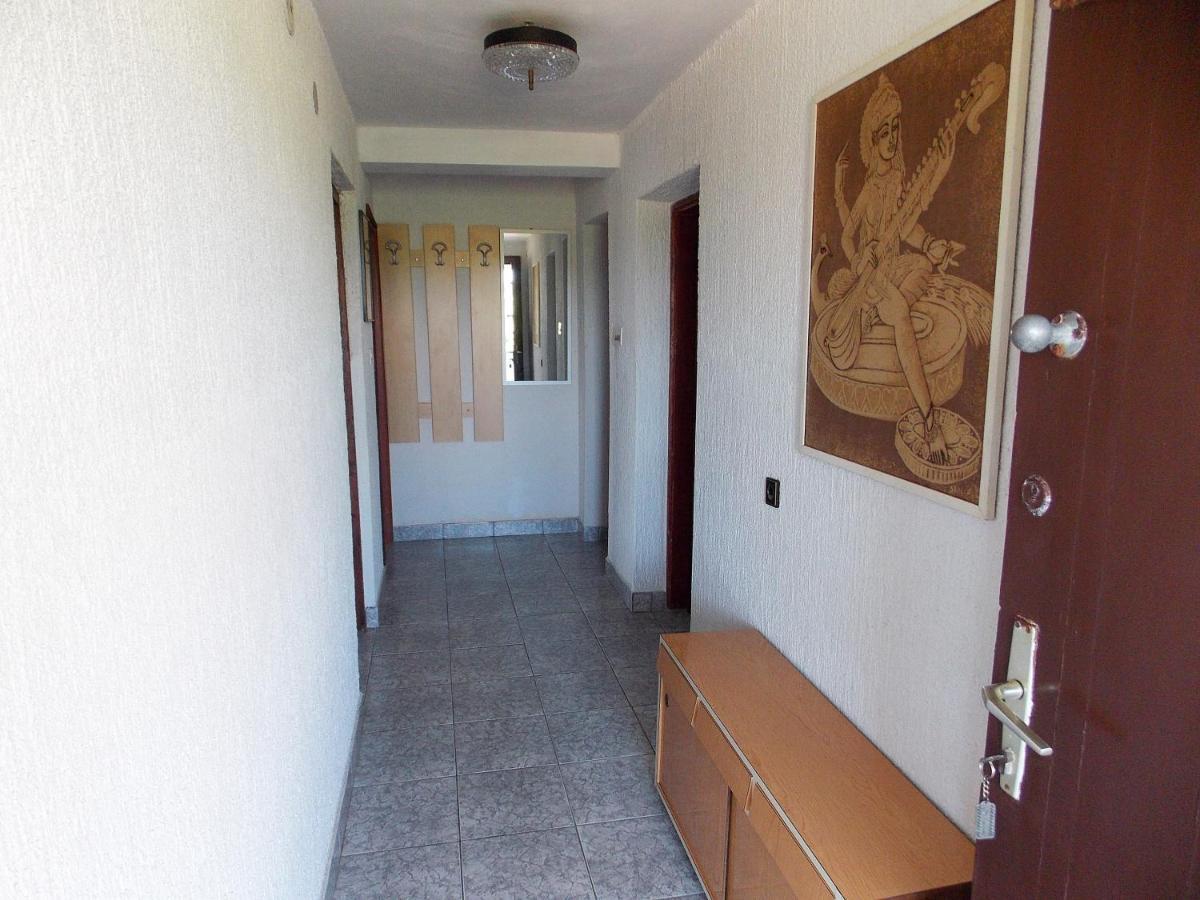 Apartments Miro Корнич Екстер'єр фото